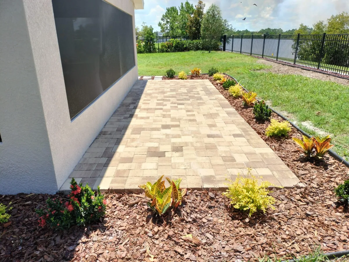 Pool deck with paver surface